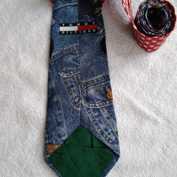 Men's Vintage Tommy Hilfiger Silk Tie - Picture 3 of 8